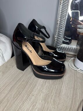 SHEIN Black Patent Platform Mary Jane Heels